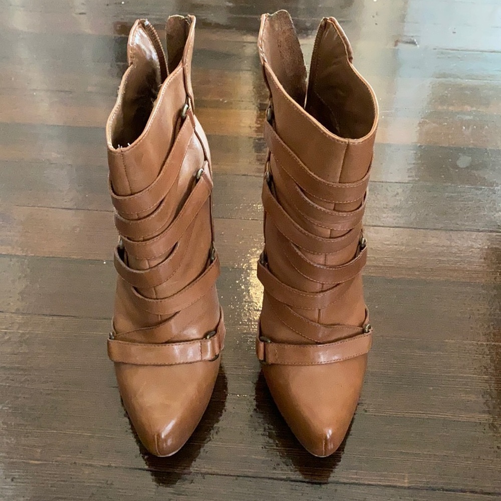 Boutique 9 Btsiaka Bootie